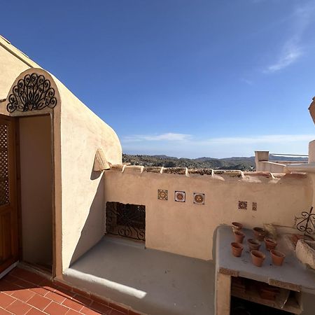 Casa Con Vistas Al Mar Y Patio De Buganvillas Aigues Exterior foto